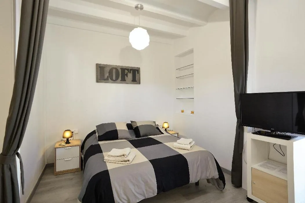 Suite Place Barcelona Diputacio