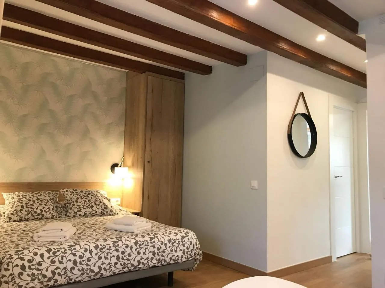 Apartment Suite Place Barcelona Diputacio Spanien